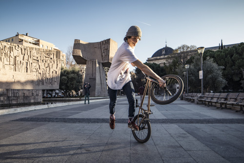 Testing my new 14mm lens with David Carmona “Monkiki, Colombian BMX Flatland rider living in Madrid.