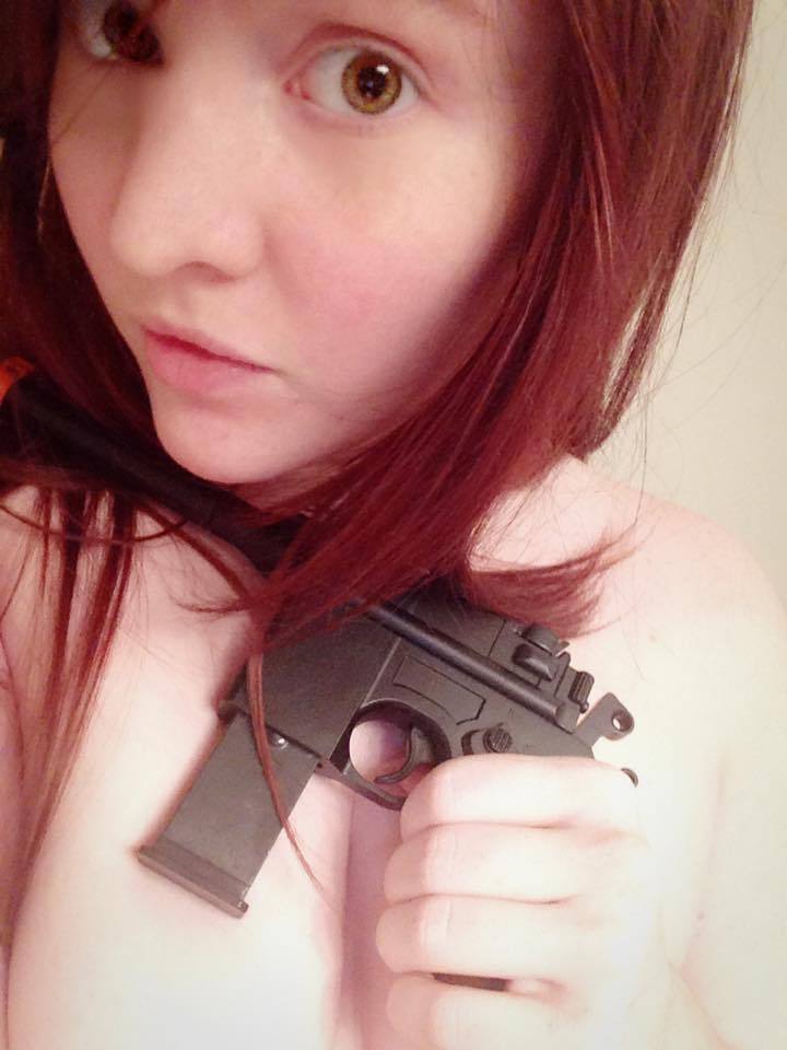 nsfwfoxyden:  Thanks for the pistol to complete my Eva cosplay! I will be using it