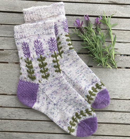 cimness:Blooming Lavender Socks pattern by Stone Knits