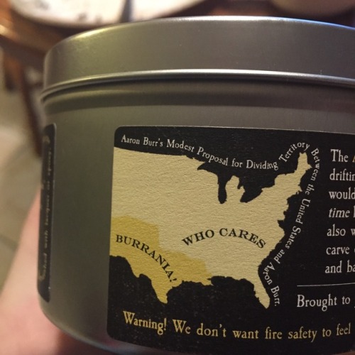 multyfandoom:my-thoughts-of-flight:In case you were wondering, an Aaron Burr candle really does exis