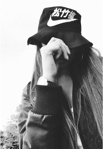 mcmxciv-lxrd:  yvngtrillaa:  blackhoodfashionking:  jaaywood:  Fashion* Minimal*