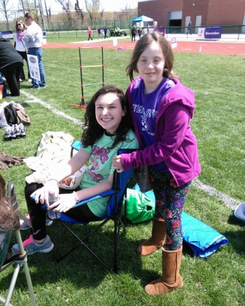 brianfales:  Hi! My name is Maggie and this is my eleven year old cousin Abbie and she was recently diagnosed with Leukemia for the second time. I’m trying really hard to get her noticed by her favorite singer, Ross Lynch. She watches Austin & Ally