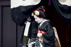 geisha-kai:  Mamechiho by ONIHIDE on Flickr