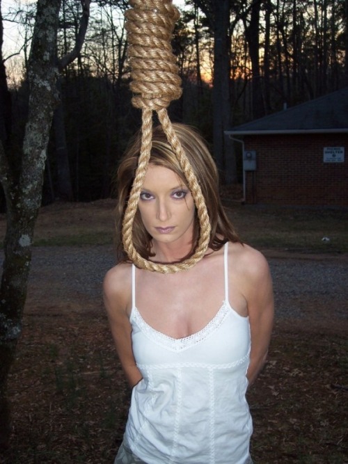 zviazovac: girl & Noose