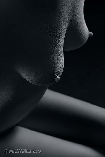 bigboydownunder:  Follow me on - bigboydownunder.tumblr.com - for more classy nudes