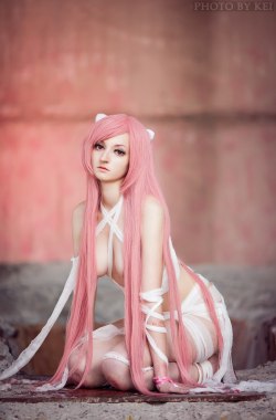 allthatscosplay:  Cosplayer CrazyJoker18 in seductive cosplay of Lucy from Elfen Lied Website | Submit 