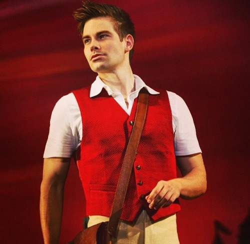 darcyogdenreid: Matt Shingledecker as Fiyero!