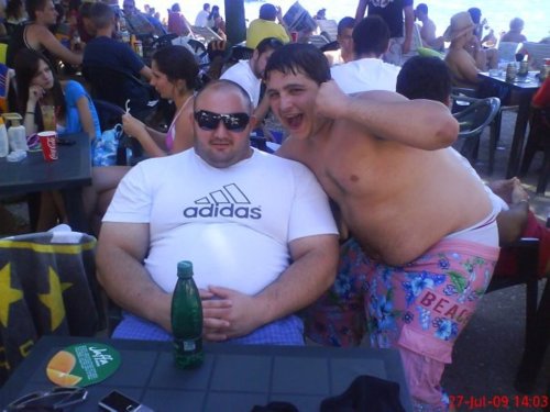 a-hefty-teasing-blog: You know you have an enormous ass when it takes both swimtrunks and underwear 