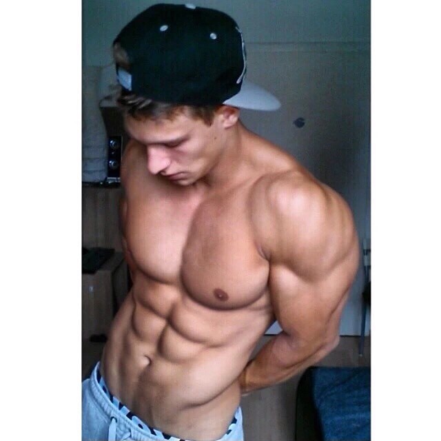 hotmen-strippers:  A moment of silence to celebrate his perfection… #abs #alpha