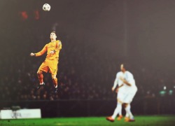 awesomeagu:  He can fly  Ronaldoâ¤ï¸â¤ï¸