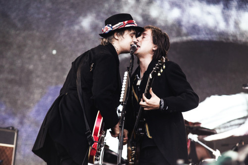 mind–mischief: The Libertines Glastonbury 2015