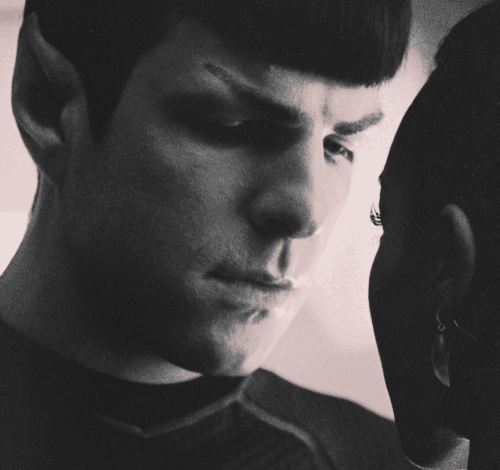 Prompt: Spock X Reader Where The Reader Is Blind And Asks To Feel Spocks Face To Know What He Feels Like?Word
