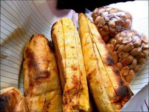  #GHfood #groundnuts #roastedplaintain #ripedplantain #food #dessert #Ghana #Ghanaian. #ghanaianfood