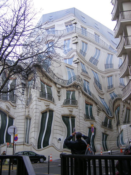datcatwhatcameback:  jedavu:  10+ Mind-Bending Photos That Seem Fake But Are Actually Real   These images, however, will turn your caution on its head – though all of these images look like they might be fake, each is 100% real!    REAL LIFE GRAPHICAL