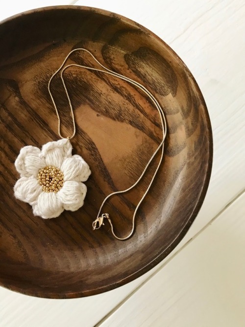 Puff Stitch Flower Necklace via Handcrafted Vintage