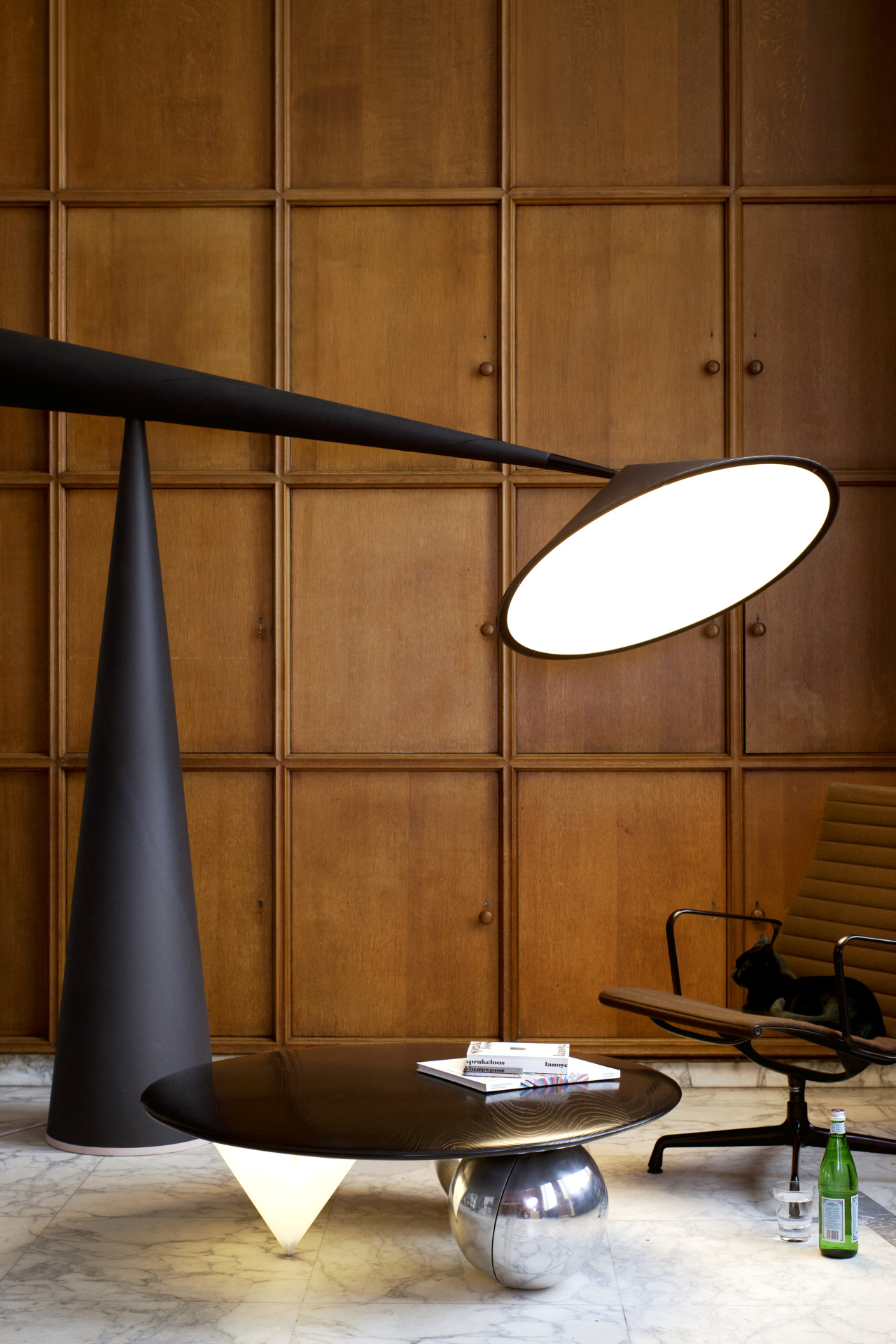 Standard Primitives. This large standing lamp consists of 3 cones that are made of wood laminated around 3d printed cones.
Each cone can be changed in direction giving the lamp many possible appearances.
It has been equipped by a dimmeble LED light...