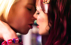impossiblystill:   Skins  (Naomily)  