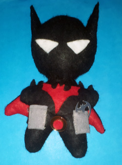 vibraniumheartplushies:  Handmade Terry McGinnis (Batman Beyond) Plushie. Custom made for  Jamie. Approx 17cmx10cm. Made of 30% wool felt, very soft to the touch. If you would like to inquire about my custom plushies, shoot me an ask here or on my main