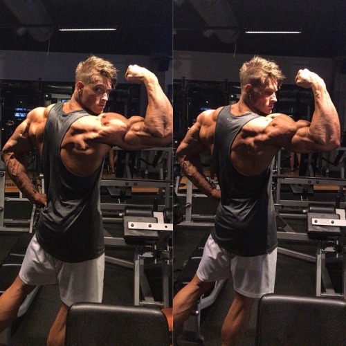 bicepsinsleeves: Aussie Fitness Model @Carltonloth has the most Perfectly Sculpted and Massive Arms! down under’s best