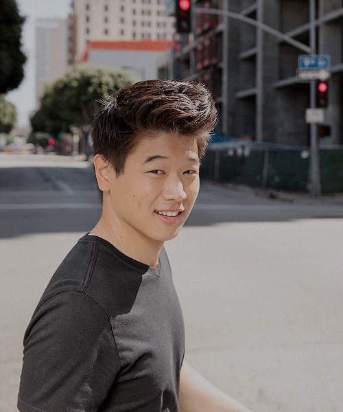 iheartnewt:     Ki Hong Lee By Collin Stark     