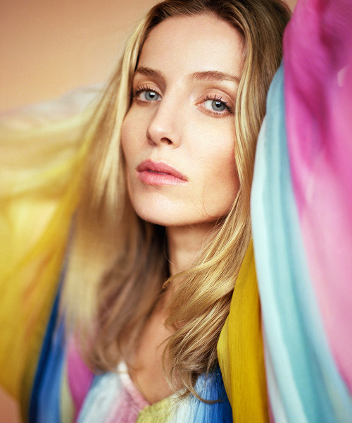 elodieyungs:Annabelle Wallis for Dujour, March 2016