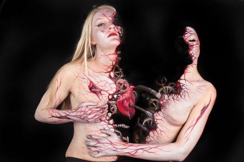 Body painting by Gesine Marwedel