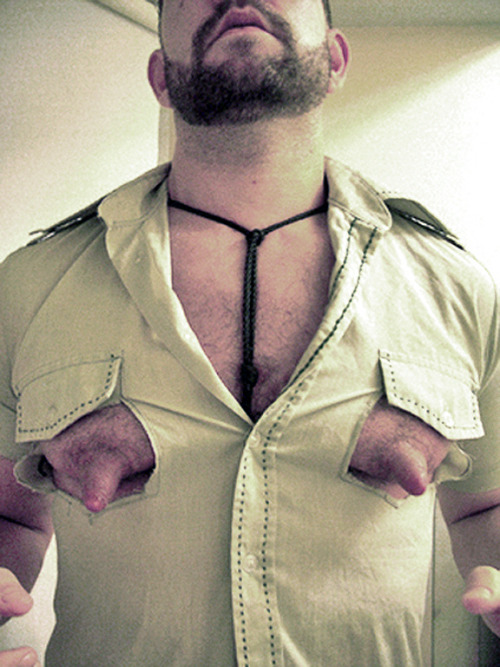 titsbelong2daddy: Remember boi, those TITS belong to ME!!