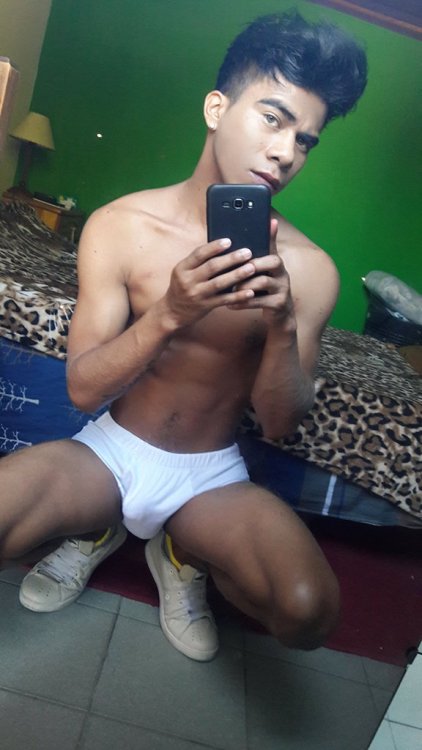 dominicanblackboy:  Sexxy gorgeous hot cute Twink papi ass and big delicious dick Ricardo Enrike!!!!!!!!