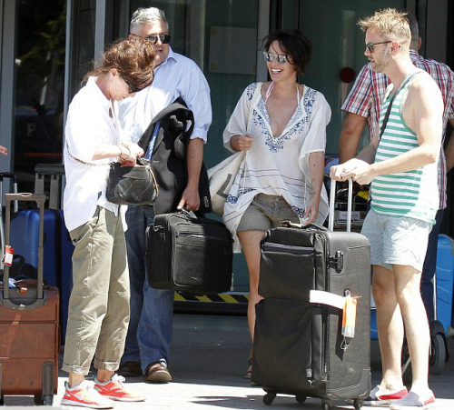 GoT Reunion in Ibiza???Is that Michelle ‘Catelyn Stark’ Fairley & Conleth 'Lord Vary