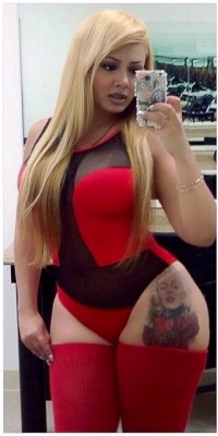 thickazzgurlz:  Thickazzgurlz