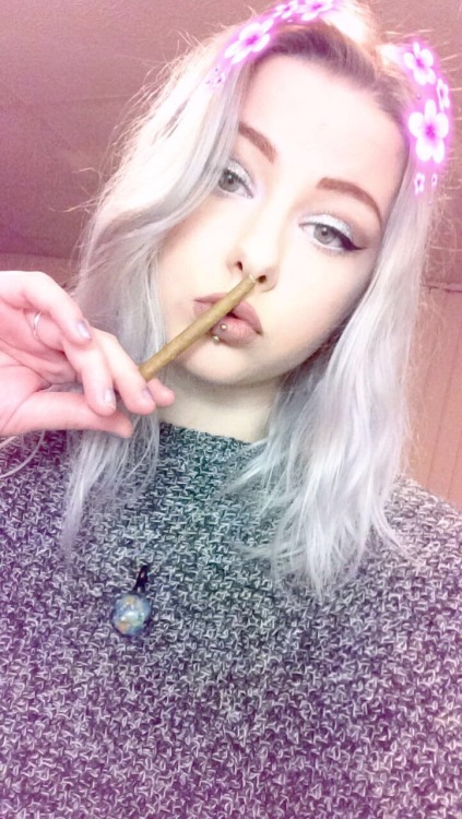 potheadkitten:  💞