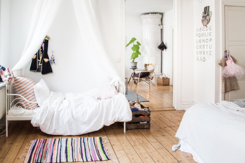 gravity-gravity:Source: Lovely Life