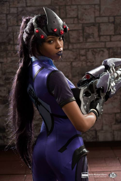 cosplayblog:  Submission Weekend! Widowmaker from Overwatch Cosplayer/Submitter: JasminePhotographer: Bryan Humphrey: Mad Scientist with a Camera 