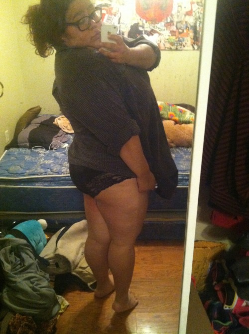 dearloly:  Merp I’m sleeping in my favorite shirt tonight. :^• 