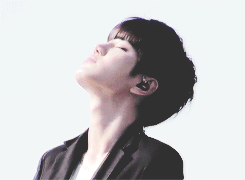 taemint:  ｡･ﾟﾟ･(>д<)･ﾟﾟ･｡ 
