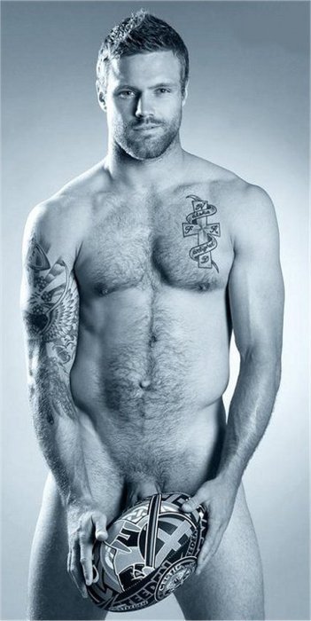 favhob:  seasonsintheabears:  some rugger named Nick Youngquest  My Favorite Hobbie: