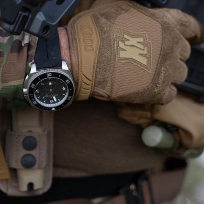Instagram Repost
ralftech_official  TGIF (Thank Glock it’s Friday)! Featuring WRX Electric Orignal in action… When it is dangerous bring the right tools! [ #ralftech #monsoonalgear #divewatch #watch #toolwatch ]