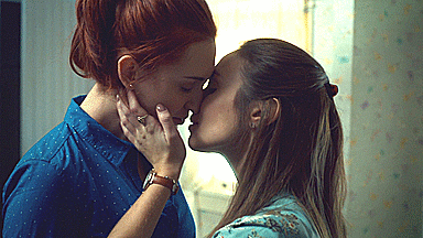 youareavision:  Wynonna Earp | Waverly x Nicole vs. Kisses Does this look like a couple who is not into each other? 