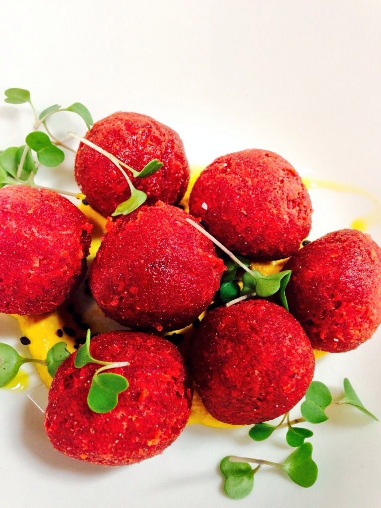 rogeliochef:  Beet falafel/ carrot tahini