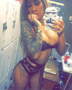 stripper-locker-room:  kendrakillz