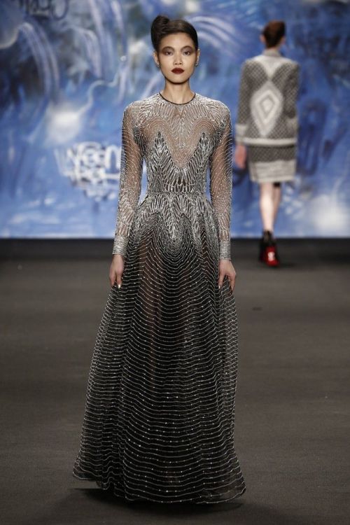 Naeem Khan gown for Dian Mu - Chinese goddess of lightning