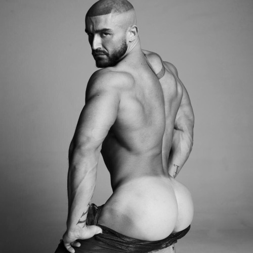 Can't Get Past that Ass!
