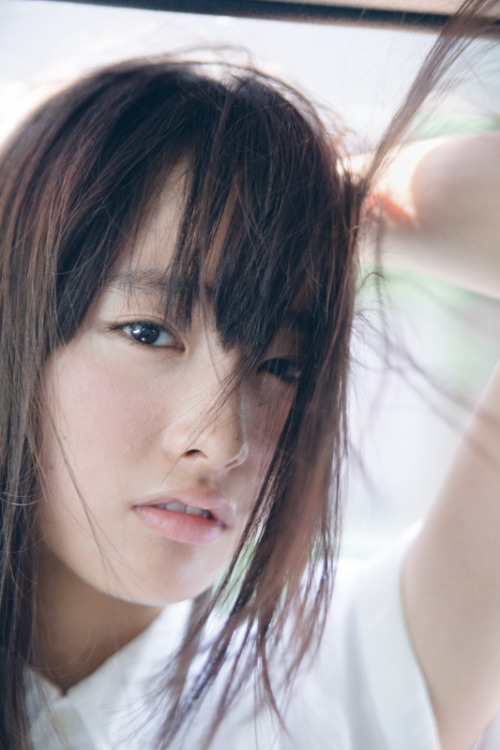 kawanishiryo:  Karen OTOMO / UTB+ Sep,2015(bottom:outtake)