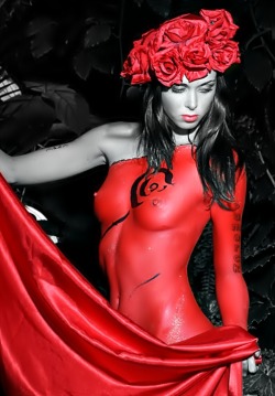 newyork-witch:  red 