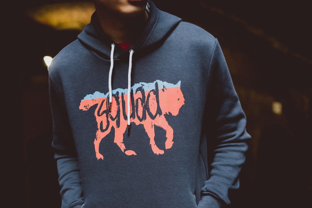 The Insert Coin Photo Comp is back and so is the Wolf Squad hoodie!
Grab your #LifeisStrange2 hoodie when it comes back in stock tomorrow and take part in the competition!
Find out more here.