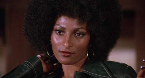 ozu-teapot:  Foxy Brown - Jack Hill - 1974 Pam Grier