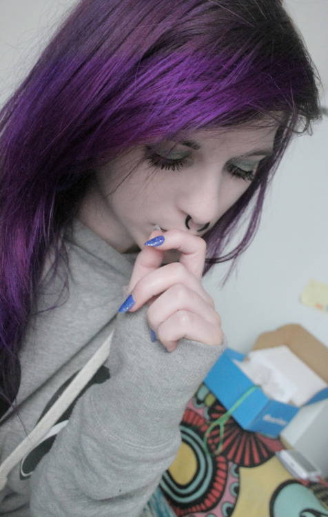 staytrueorgtfo:  “Boo, I’m a ghost.” Instagram: staytrueorgtfo  