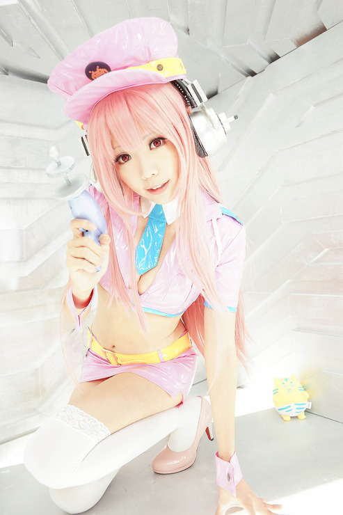 cosplay-soul:  Super Sonico | Nitro Super Sonic