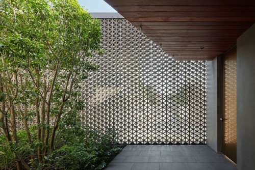 kazu721010: Radiator House / Hiroshi Nakamura ArchitectsPhotos © Koji Fujii / Nacasa and Partners In