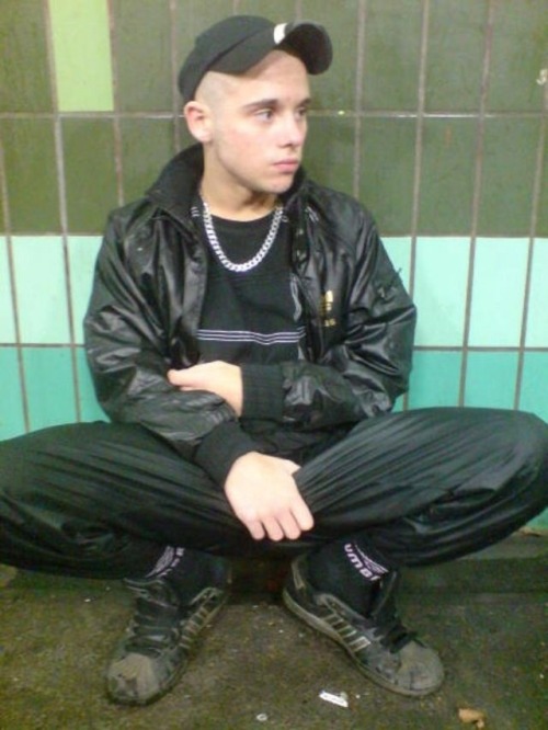 COME GET ME - IF U ARE A REAL MAN